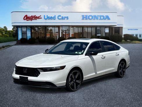 Used 2023 Honda Accord Sport image 1