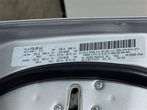 Used 2017 RAM 2500 Tradesman w/ Chrome Appearance Group image 30