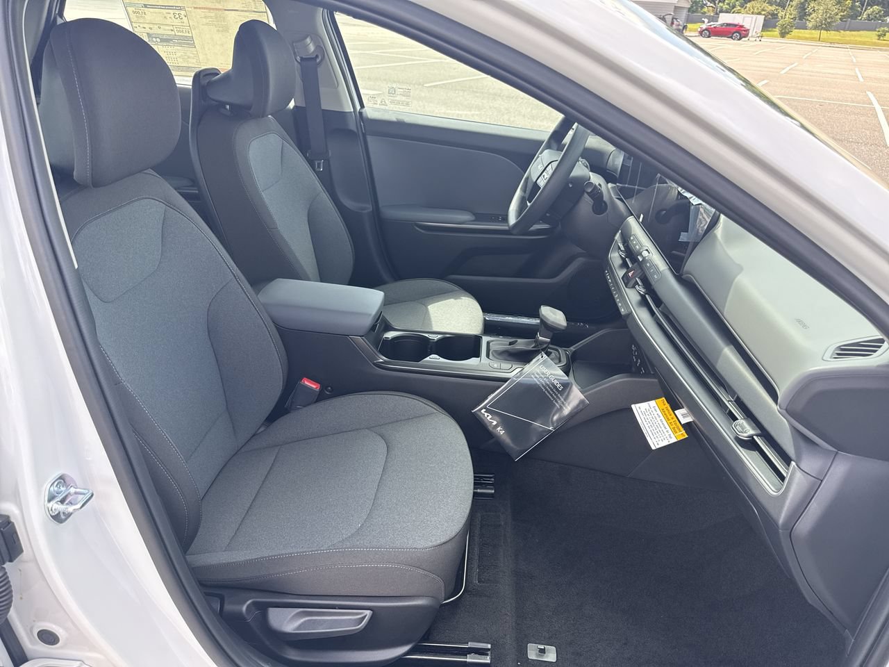 New 2026 Kia K4 FWD image 29