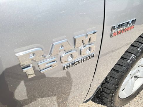 Used 2023 RAM 1500 Classic SLT AWD/4WD image 33