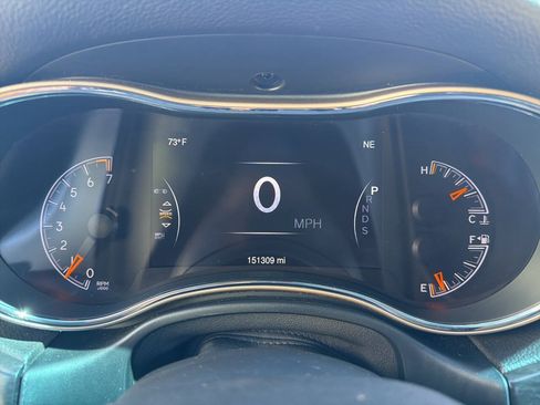 Used 2014 Jeep Grand Cherokee Limited AWD/4WD image 9