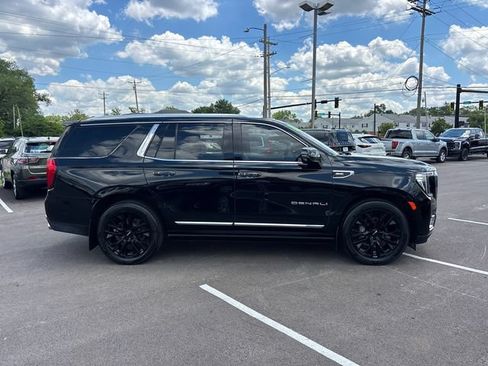Used 2023 GMC Yukon Denali w/ Denali Reserve Package AWD/4WD image 29