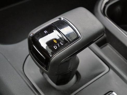 Used 2023 GMC Sierra 1500 AT4 w/ Technology Package image 24