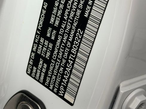 New 2026 Porsche Macan image 31