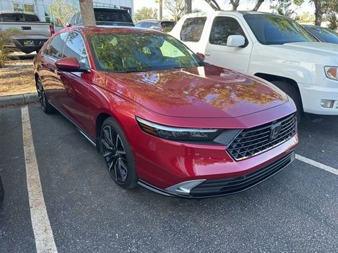 Used 2023 Honda Accord Touring image 1