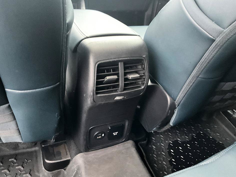 Used 2024 Ford Bronco Sport Outer Banks w/ Tech Package AWD/4WD image 32