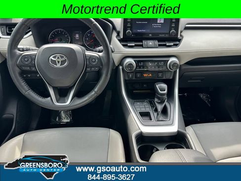 Used 2019 Toyota RAV4 XLE Premium AWD/4WD image 4