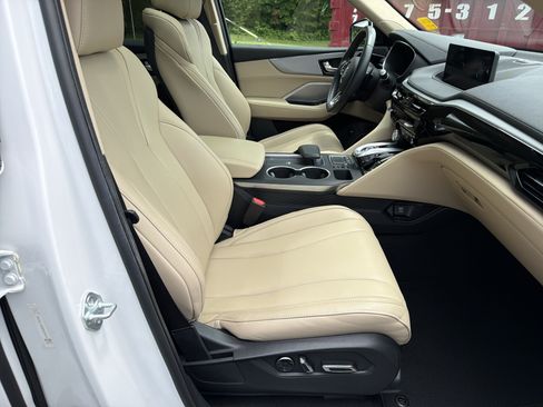 Used 2023 Acura MDX SH-AWD image 13