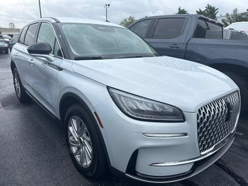 Used 2025 Lincoln Corsair FWD image 2