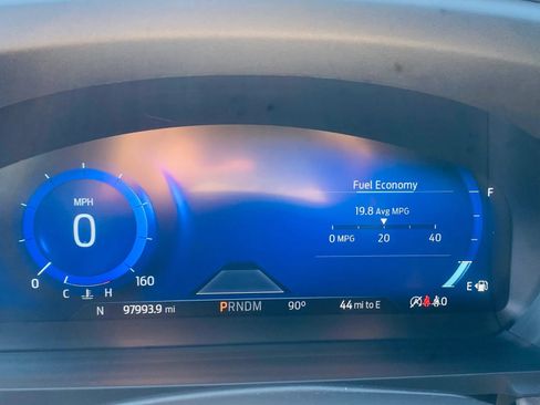 Used 2020 Ford Explorer Platinum w/ Premium Technology Package AWD/4WD image 9