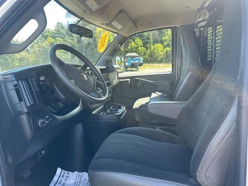 Used 2023 Chevrolet Express 2500 Work Van w/ Driver Convenience Package image 12