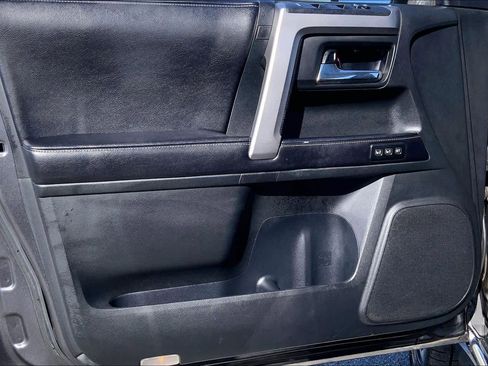 Used 2016 Toyota 4Runner Limited image 20