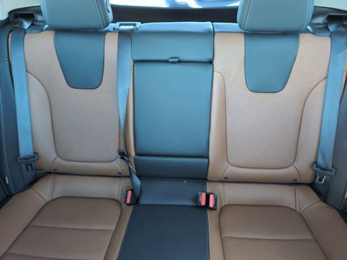 Used 2020 Buick Encore GX Essence image 23