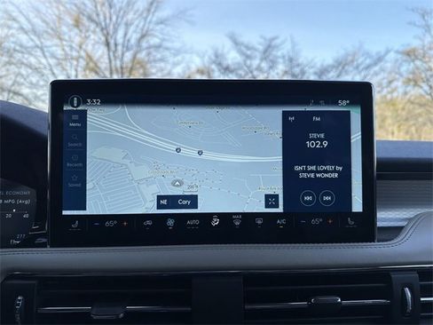 New 2026 Lincoln Corsair Premiere image 18