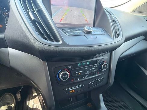 Used 2018 Ford Escape SE w/ SE Sync 3 Package FWD image 34