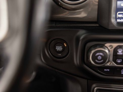 Used 2022 Jeep Wrangler Unlimited Sahara w/ Cold Weather Group image 25