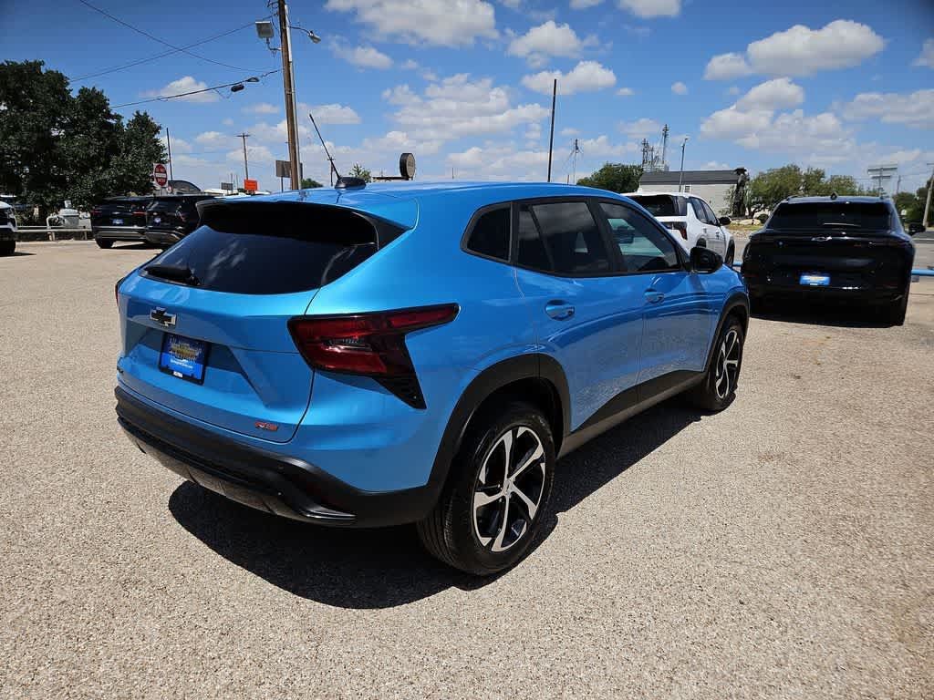 Used 2025 Chevrolet Trax RS w/ Driver Confidence Package FWD image 8