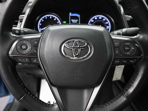 Used 2024 Toyota Camry SE w/ Cold Weather Package FWD image 6