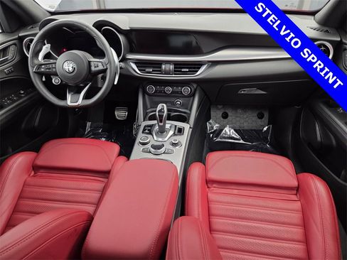 Used 2025 Alfa Romeo Stelvio Sprint w/ Veloce Package image 21