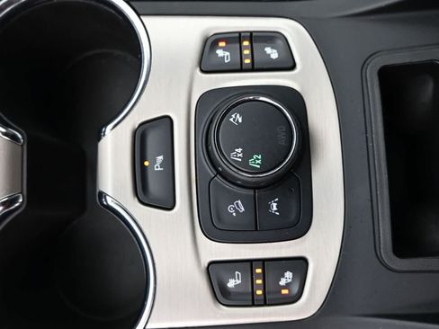 Used 2023 GMC Terrain Denali AWD/4WD image 10