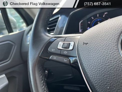 Used 2019 Volkswagen Tiguan SEL w/ 3rd Row Seat Package AWD/4WD image 38