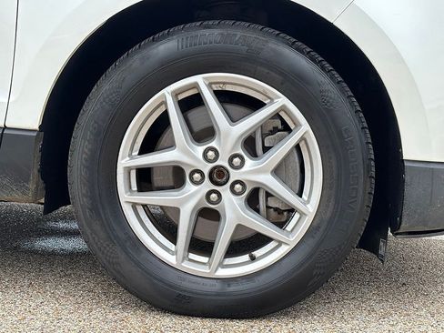 Used 2021 Ford Edge SEL w/ Class II Trailer Tow Package AWD/4WD image 9