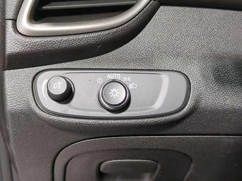 Used 2017 Chevrolet Trax LT w/ Driver Confidence Package image 35