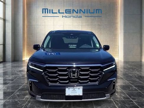 Used 2025 Honda Pilot EX-L image 39