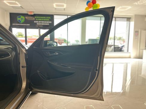 Used 2022 Chevrolet Malibu LT image 36