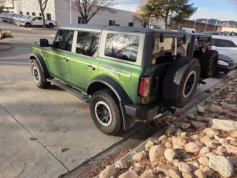 Used 2023 Ford Bronco Outer Banks w/ Sasquatch Package image 7