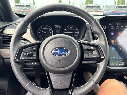 Used 2026 Subaru Forester Premium AWD/4WD image 2