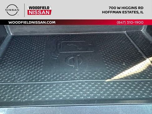 Used 2022 Volkswagen Tiguan SE image 38