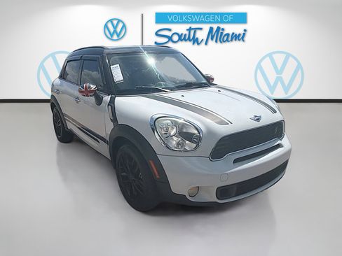 Used 2011 MINI Cooper Countryman S image 1