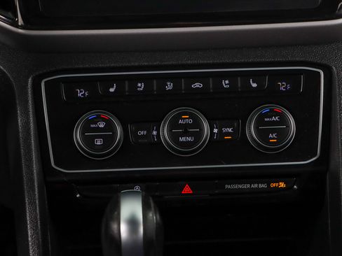 Used 2020 Volkswagen Atlas Cross Sport SEL Premium R-Line image 20