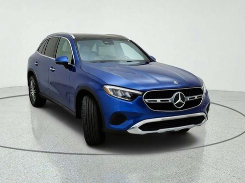 Certified 2026 Mercedes-Benz GLC 300 image 4