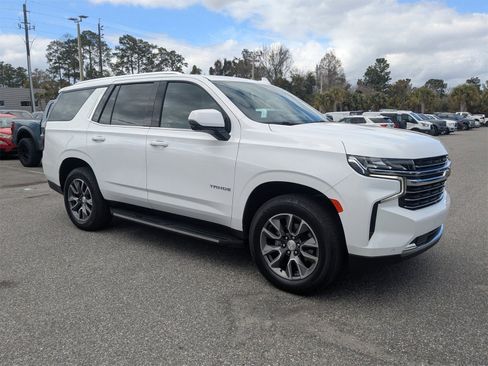Used 2022 Chevrolet Tahoe LT w/ Luxury Package image 37