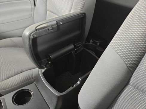 Used 2014 Toyota Tacoma 4x4 Regular Cab image 23