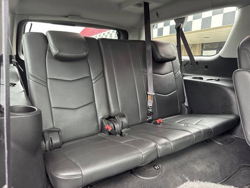 Used 2015 Cadillac Escalade ESV Premium AWD/4WD image 32