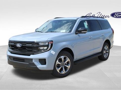 New 2027 Ford Expedition Active RWD image 1