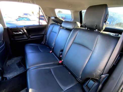 Used 2021 Toyota 4Runner TRD Off-Road AWD/4WD image 20