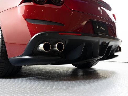 Certified 2019 Ferrari GTC4Lusso T RWD image 33