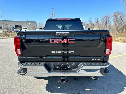 Used 2026 GMC Sierra 2500 SLE w/ SLE Value Package; image 4