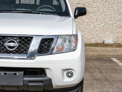 Used 2018 Nissan Frontier SV w/ Value Truck Package image 44