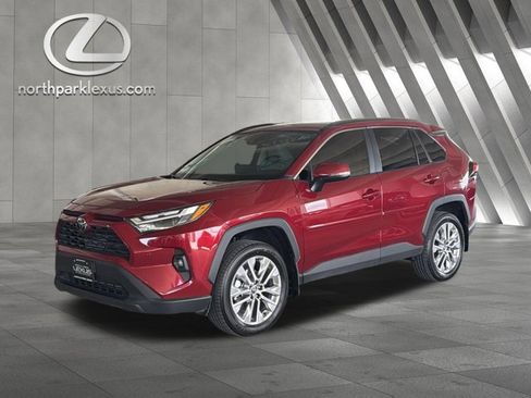 Used 2025 Toyota RAV4 XLE Premium w/ Weather Package AWD/4WD image 3
