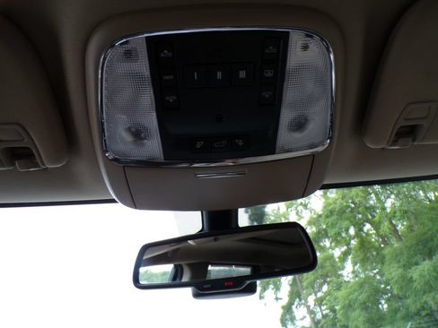 Used 2015 Jeep Grand Cherokee Overland AWD/4WD image 29