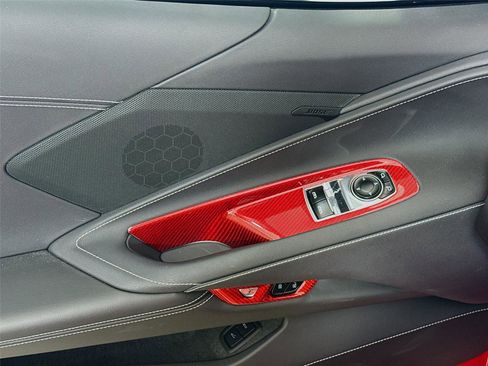 Used 2024 Chevrolet Corvette Z06 image 9