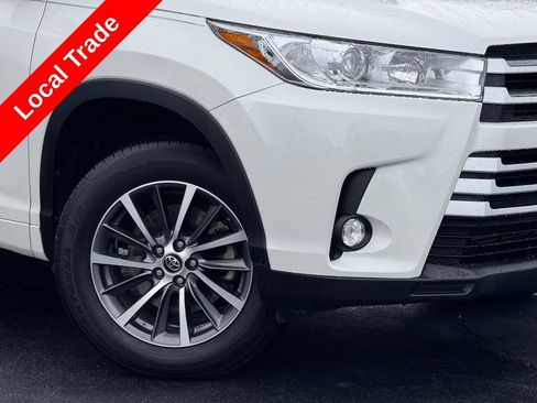 Used 2018 Toyota Highlander XLE image 5