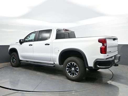 Used 2024 Chevrolet Silverado 1500 ZR2 AWD/4WD image 7