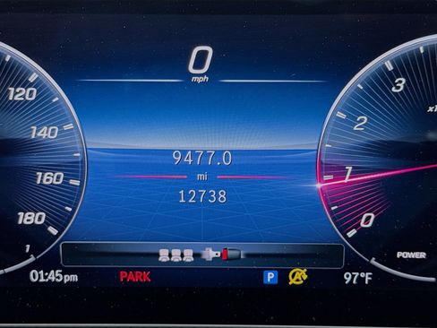 Used 2025 Mercedes-Benz CLA 35 AMG 4MATIC image 8