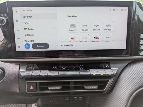 Used 2025 Toyota Camry SE w/ Multimedia Upgrade Package FWD image 19